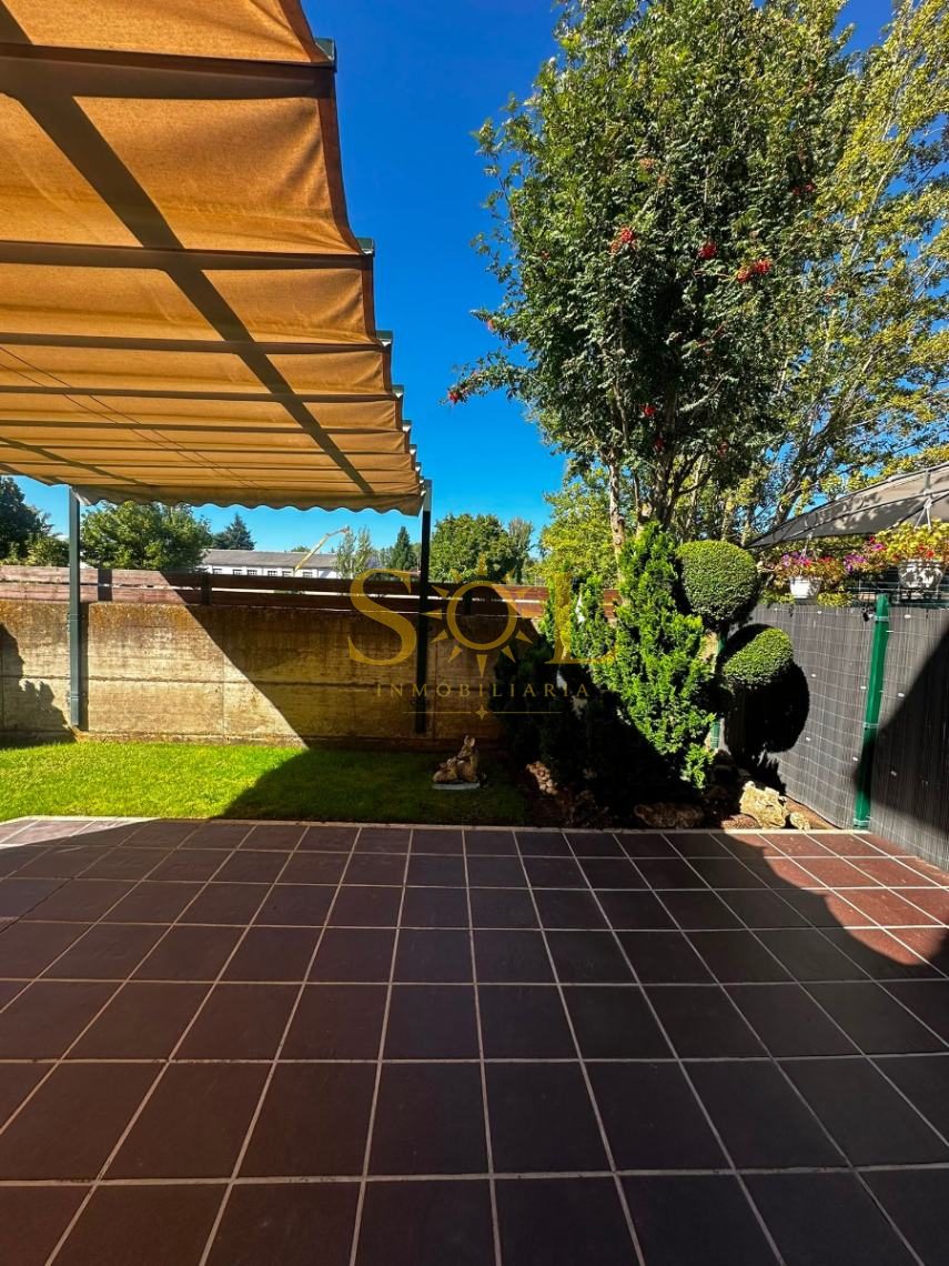 VENTA DE CHALET PAREADO CON JARDÍN A TRES FACHADAS - Foto 70