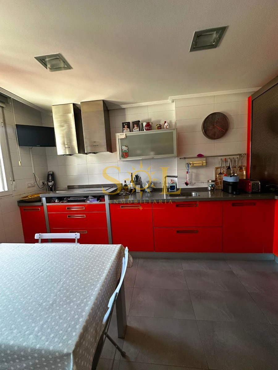 VENTA DE CHALET PAREADO CON JARDÍN A TRES FACHADAS - Foto 81