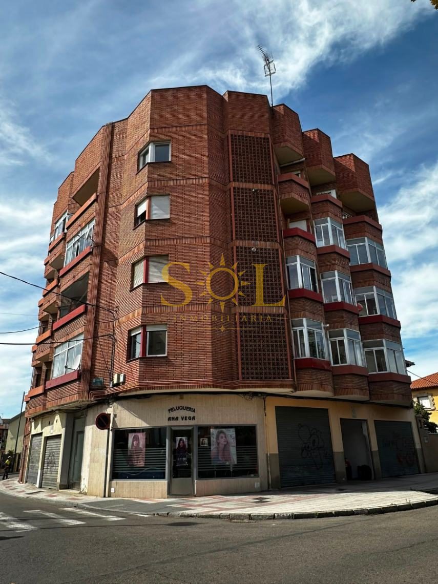 Oportunidad en calle Sil: 3 habitaciones y 2 terrazas - Foto 1