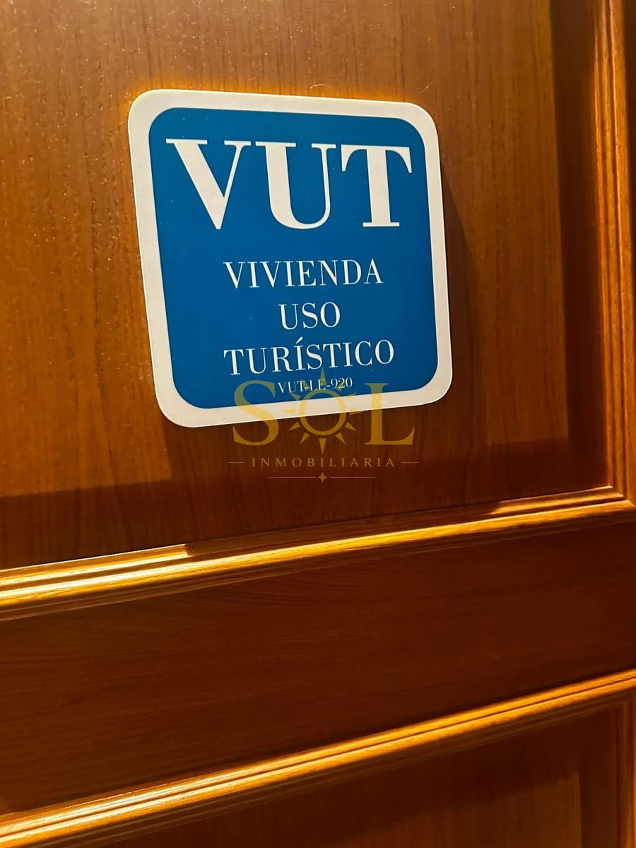 OPORTUNIDAD ÚNICA: Exclusivo inmueble en Calle Carmen con Licencia Turística (VUT) - Foto 48