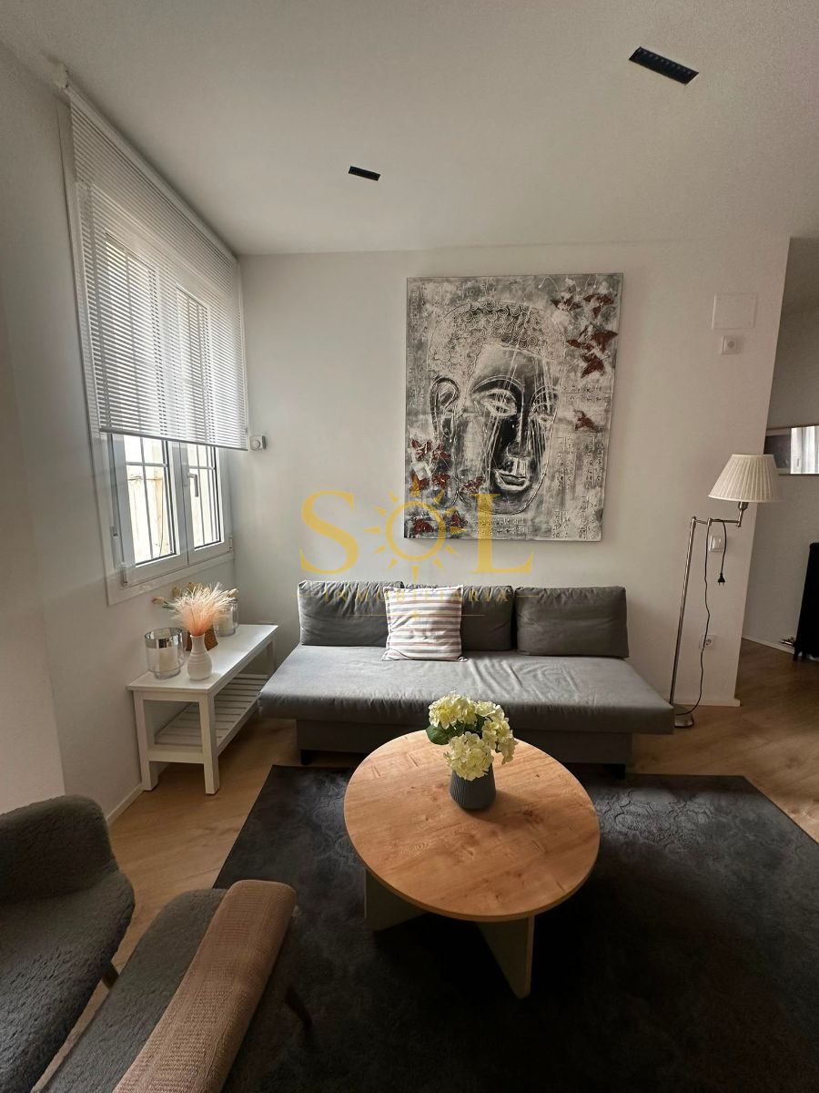 OPORTUNIDAD ÚNICA: Exclusivo inmueble en Calle Carmen con Licencia Turística (VUT) - Foto 5