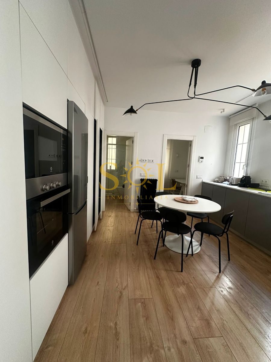OPORTUNIDAD ÚNICA: Exclusivo inmueble en Calle Carmen con Licencia Turística (VUT) - Foto 8