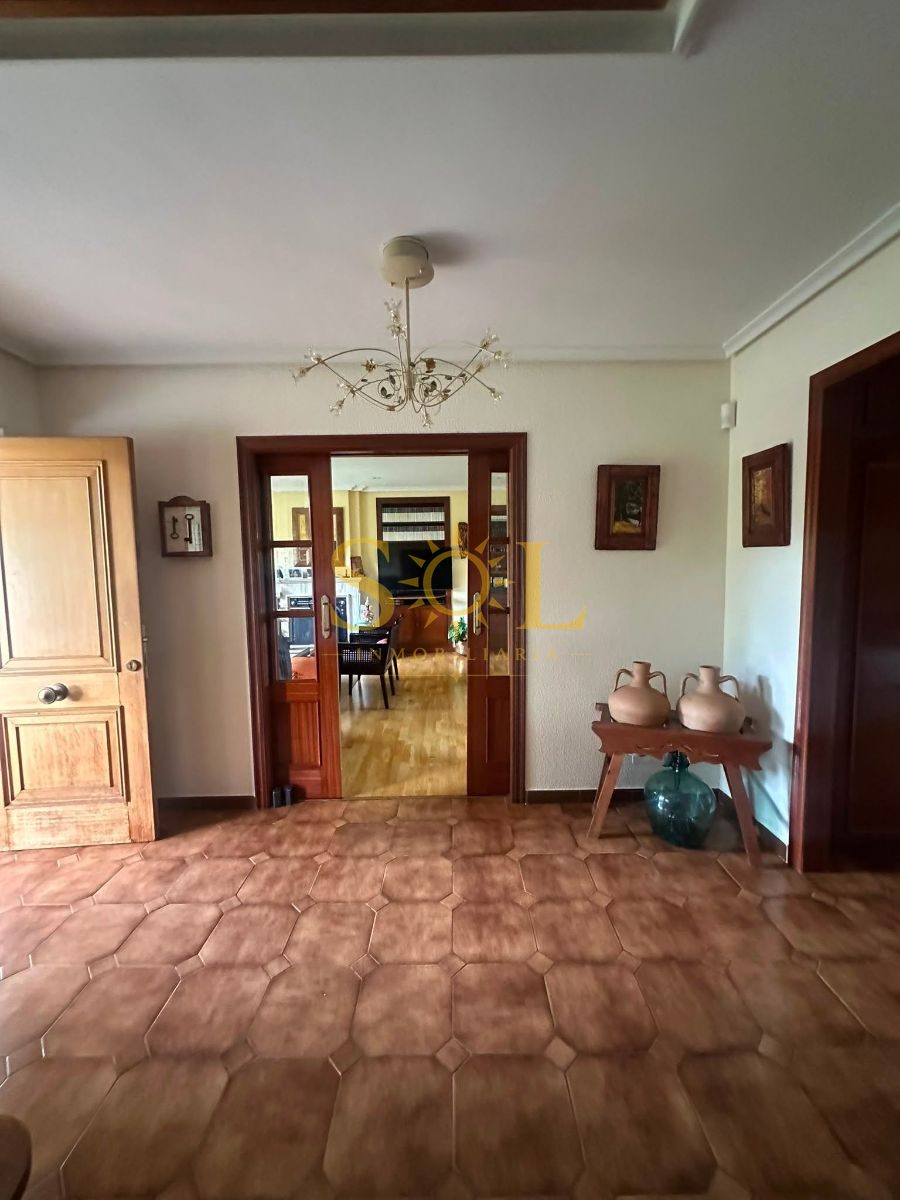 CHALET PAREADO CON JARDIN - Foto 10