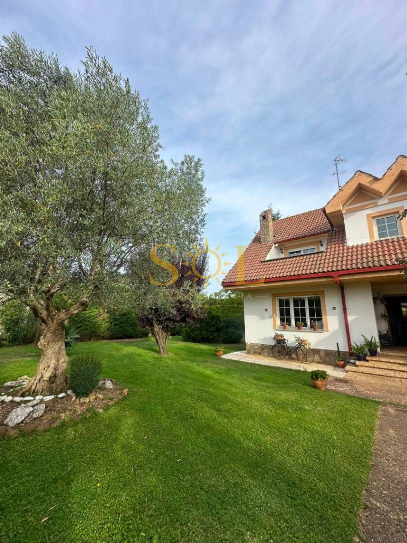 CHALET PAREADO CON JARDIN - Foto 102