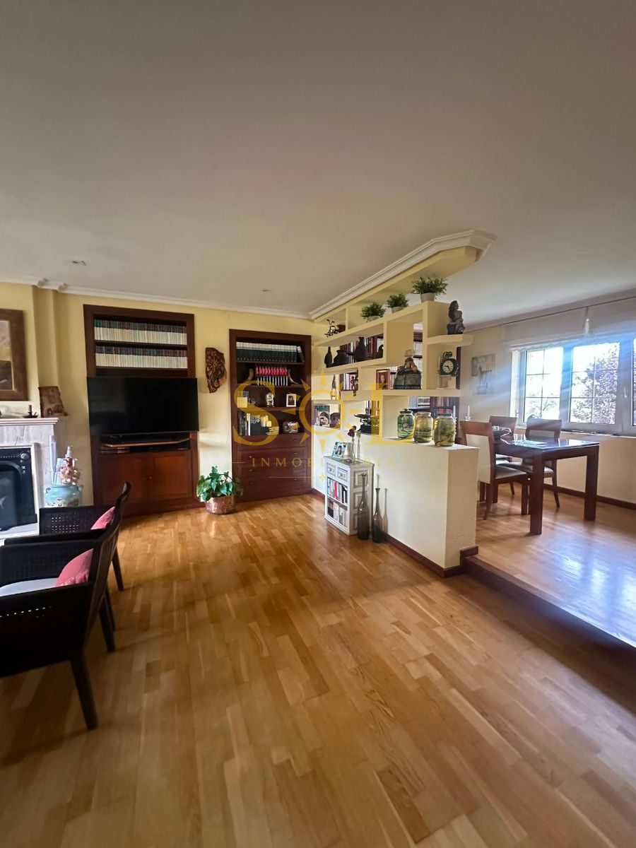 CHALET PAREADO CON JARDIN - Foto 17