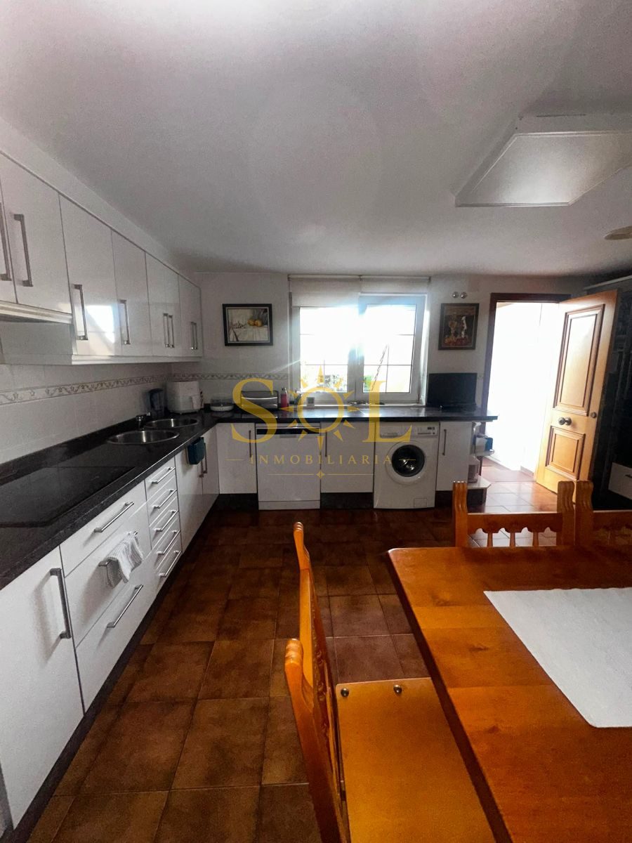 CHALET PAREADO CON JARDIN - Foto 34