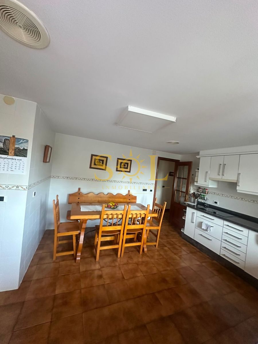 CHALET PAREADO CON JARDIN - Foto 41