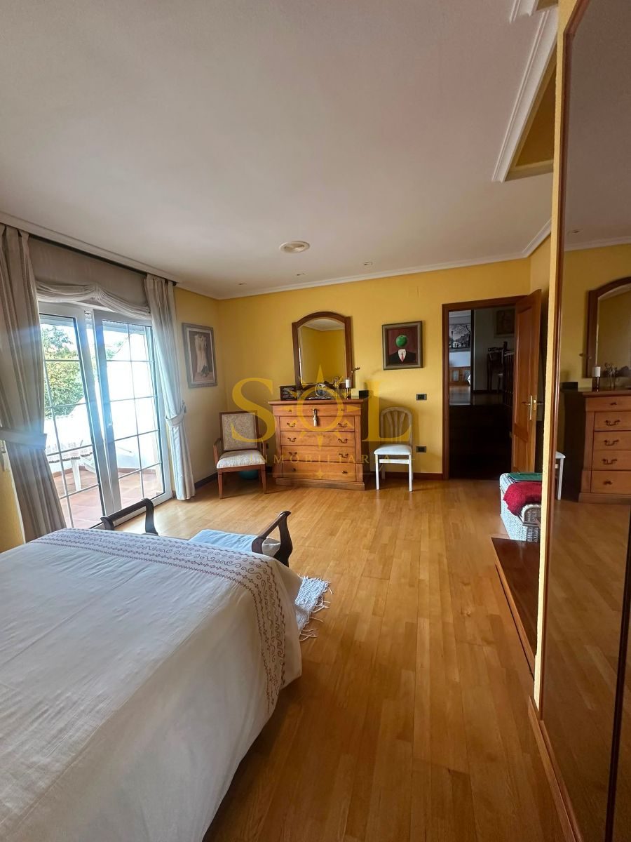 CHALET PAREADO CON JARDIN - Foto 51