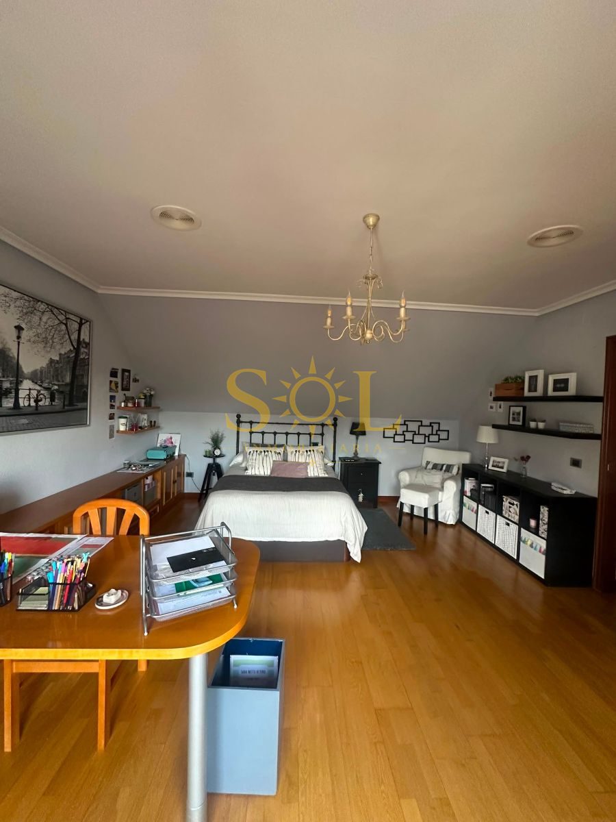 CHALET PAREADO CON JARDIN - Foto 56
