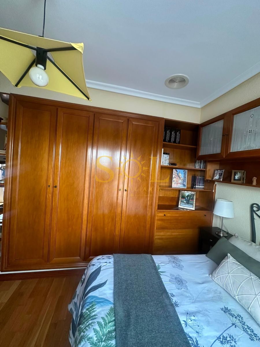 CHALET PAREADO CON JARDIN - Foto 57