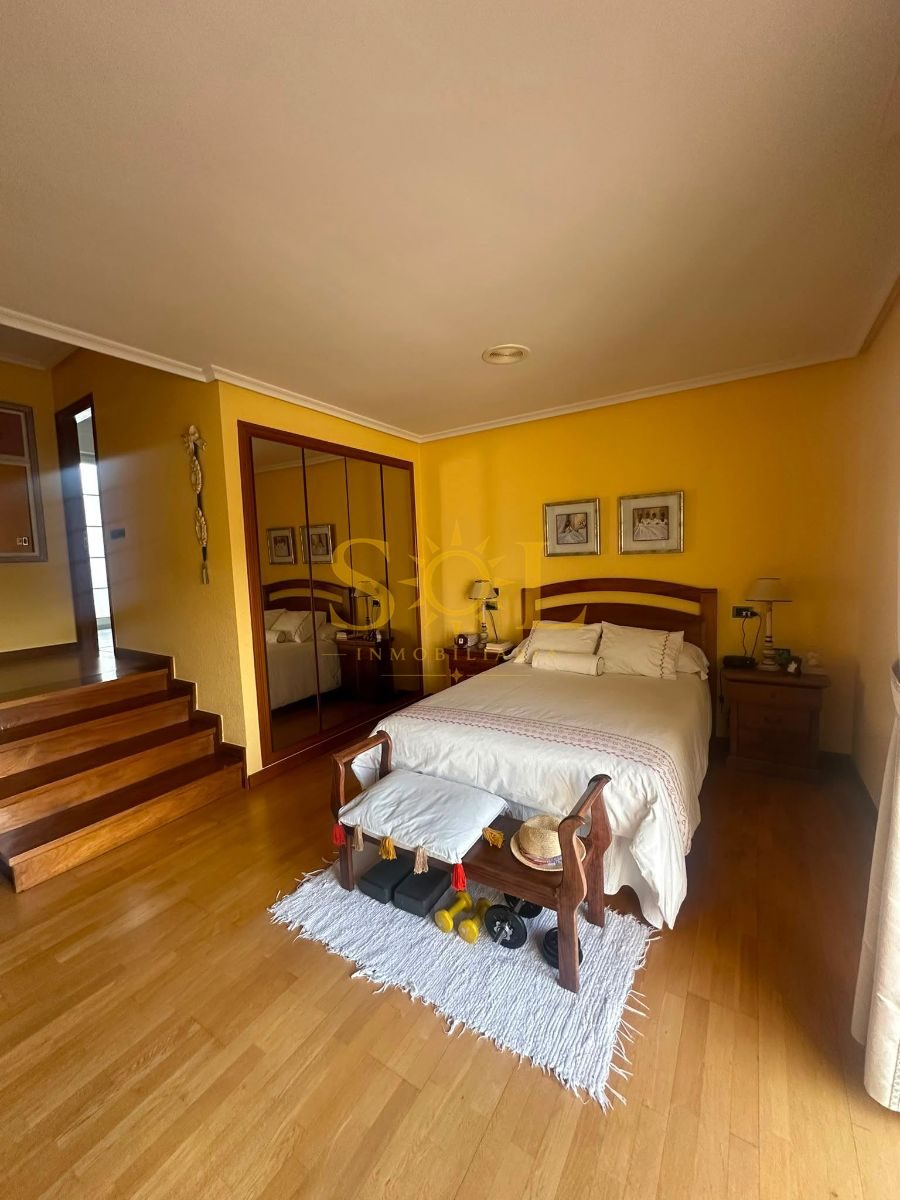 CHALET PAREADO CON JARDIN - Foto 62