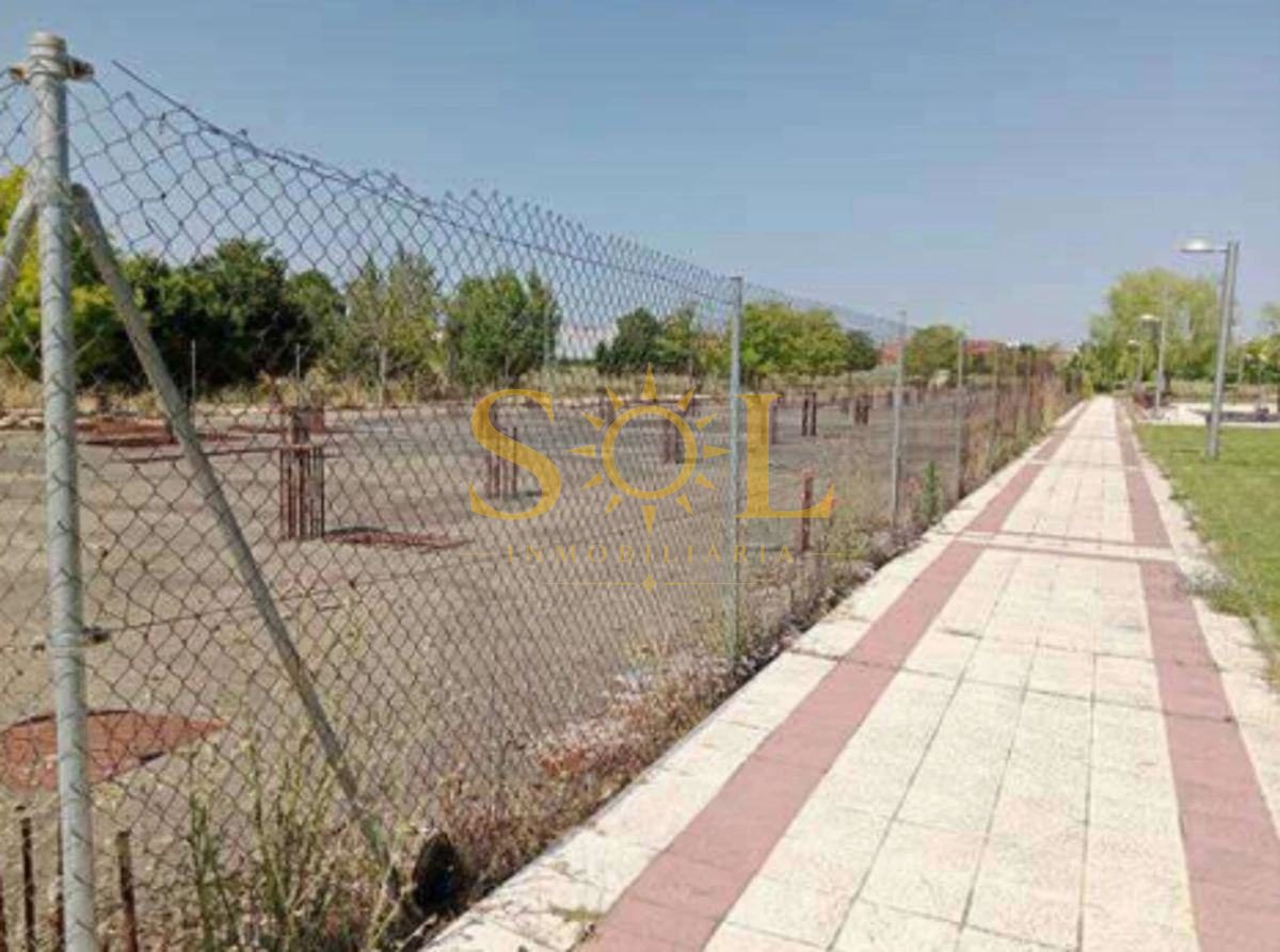 OBRA PARADA EN LEÓN - 288 VIVIENDAS - 25.817 M² EDIFICABLES - Foto 4