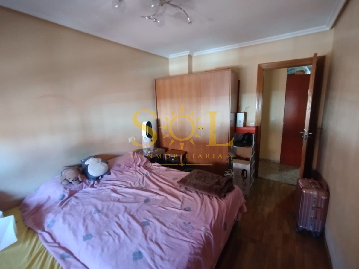 Piso de 3 habitaciones con amplia terraza, garaje y trastero en Puente Castro, León - Foto 17