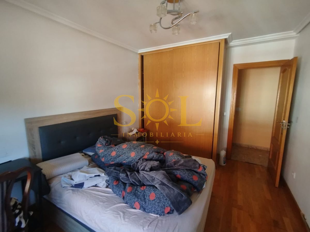 Piso de 3 habitaciones con amplia terraza, garaje y trastero en Puente Castro, León - Foto 18