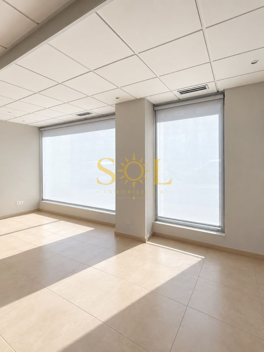 LOCAL COMERCIAL CON AMPLIO ESCAPARATE - Foto 5