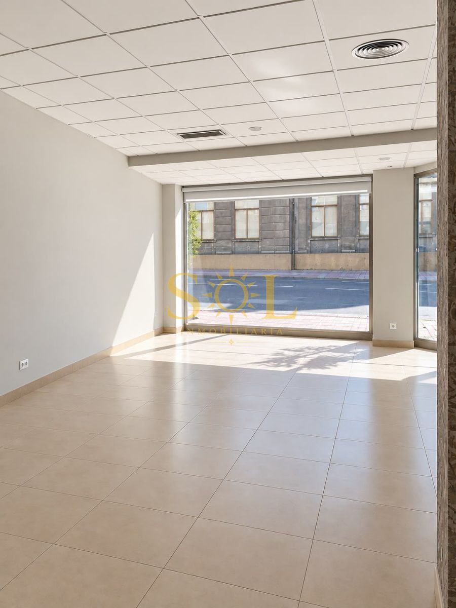 LOCAL COMERCIAL CON AMPLIO ESCAPARATE - Foto 7