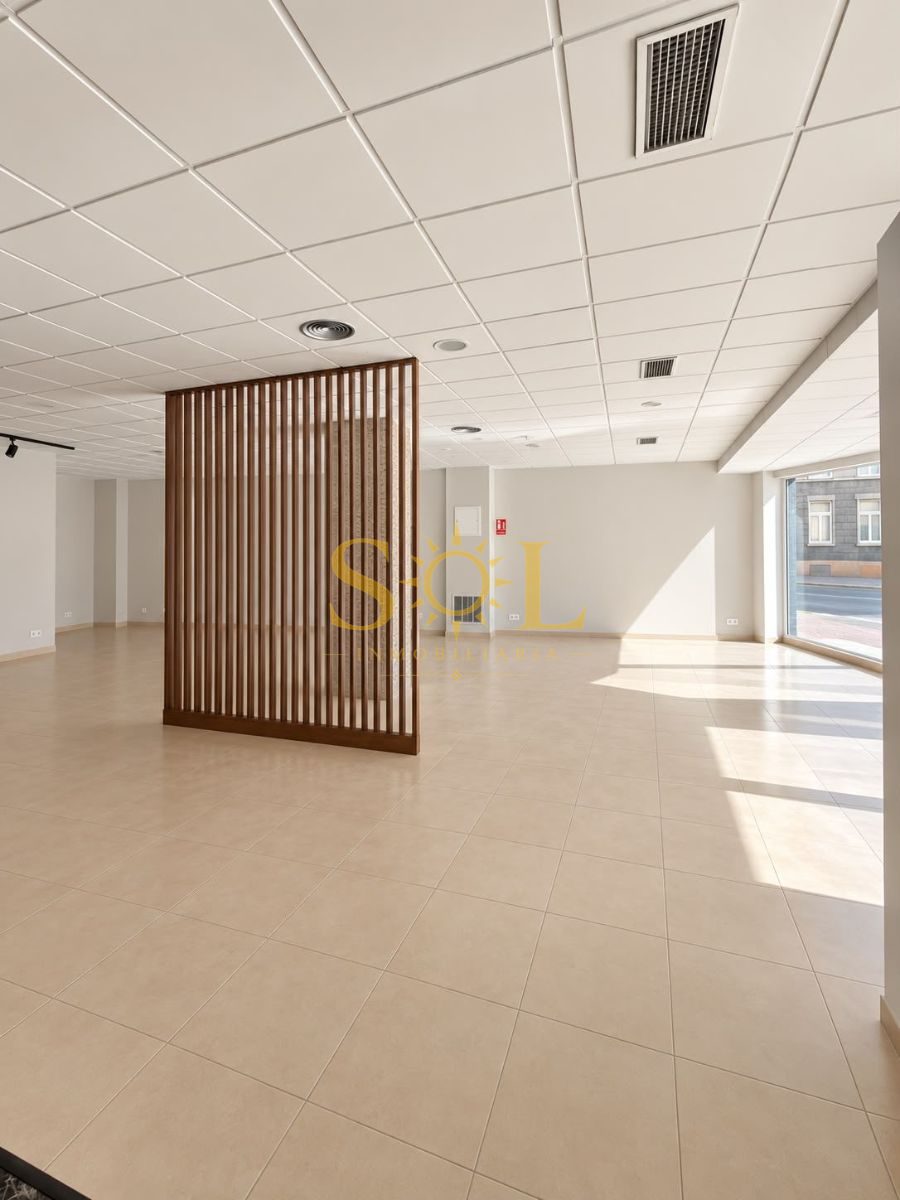 LOCAL COMERCIAL CON AMPLIO ESCAPARATE - Foto 8