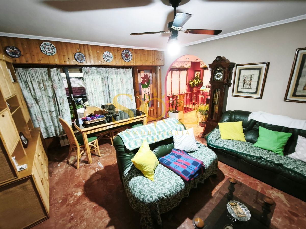VENTA DE CHALET CON PISCINA Y JARDÍN. - Foto 7