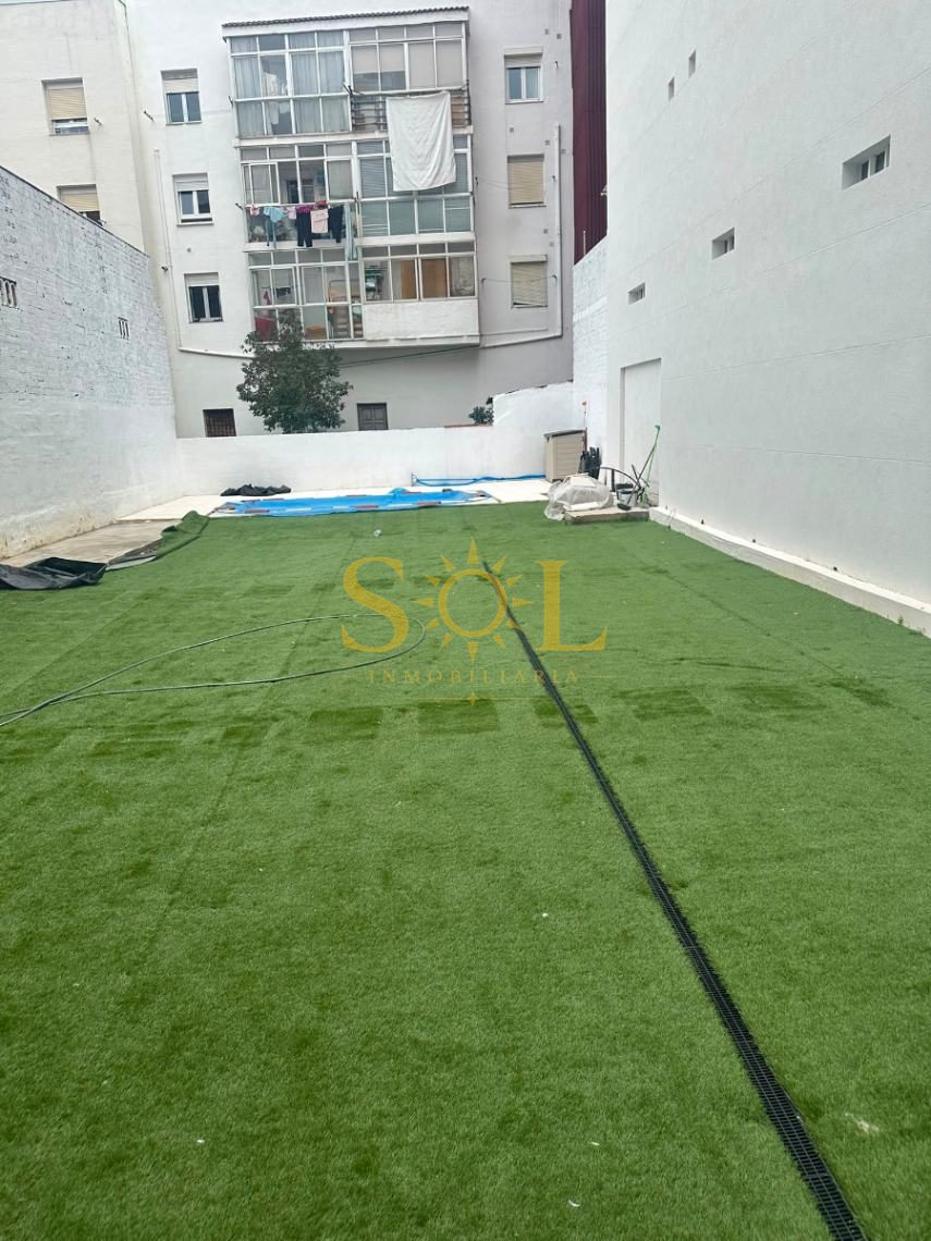 EDIFICIO DE INVERSIÓN CON 12 HABITACIONES, 12 BAÑOS PRIVADOS, ZONAS COMUNES CON PISCINA - Foto 31