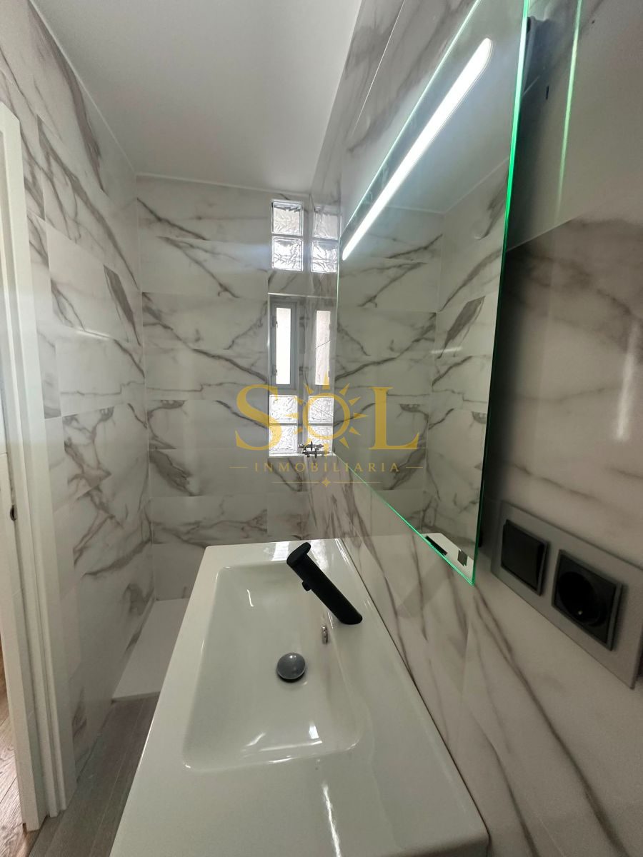 EDIFICIO DE INVERSIÓN CON 12 HABITACIONES, 12 BAÑOS PRIVADOS, ZONAS COMUNES CON PISCINA - Foto 61