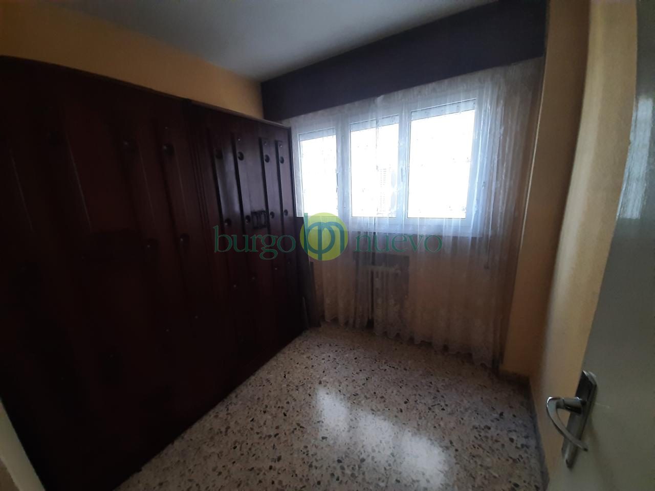 EXCELENTE VIVIENDA, JUNTO A LA PLAZA DE GUZMAN - Foto 76