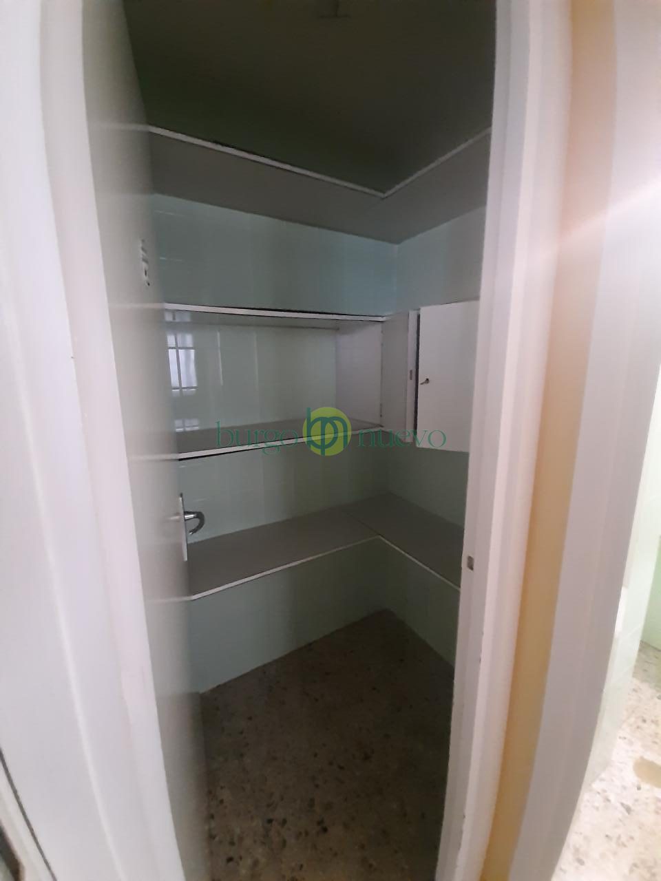 EXCELENTE VIVIENDA, JUNTO A LA PLAZA DE GUZMAN - Foto 79