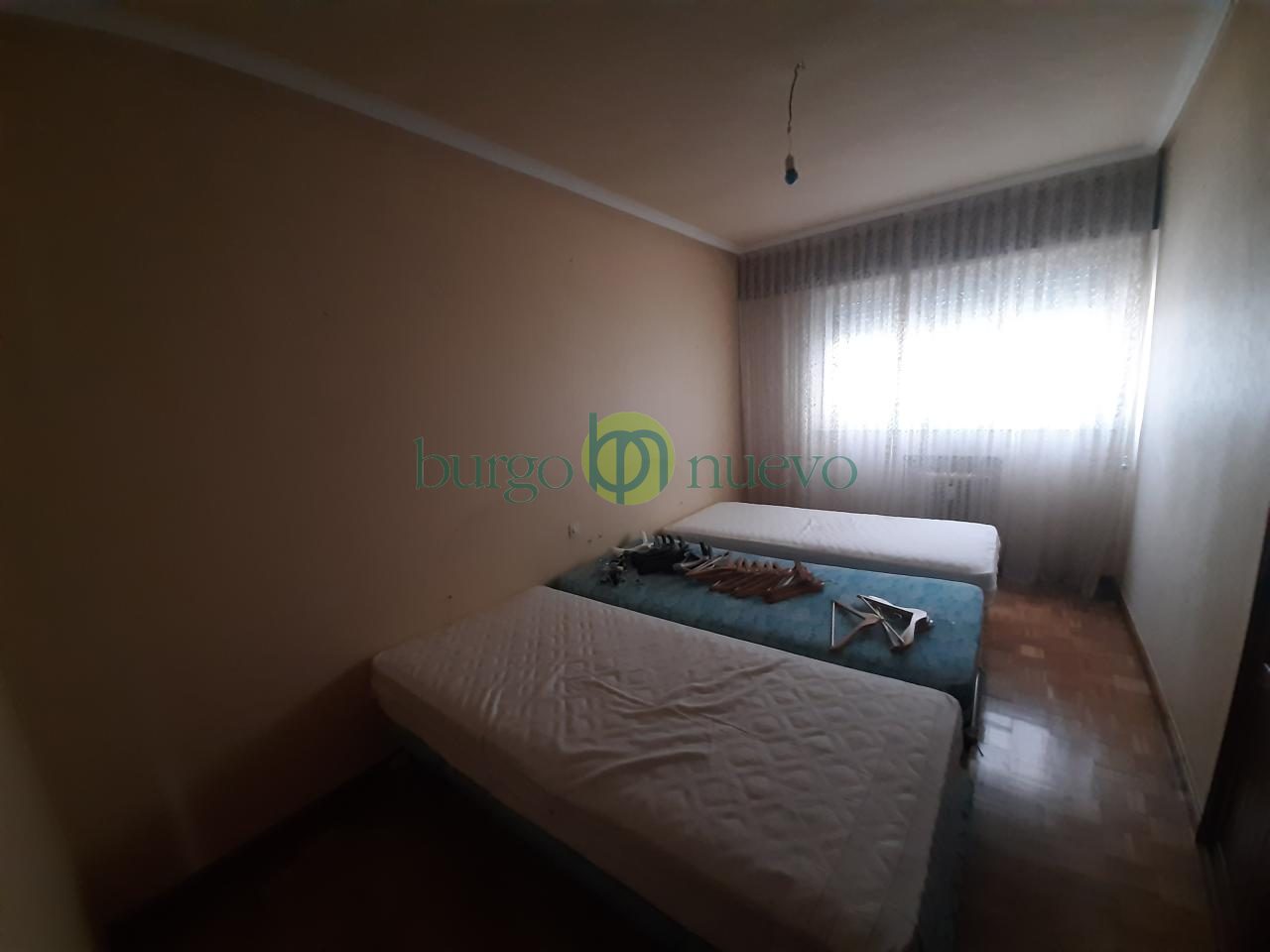 EXCELENTE VIVIENDA, JUNTO A LA PLAZA DE GUZMAN - Foto 85