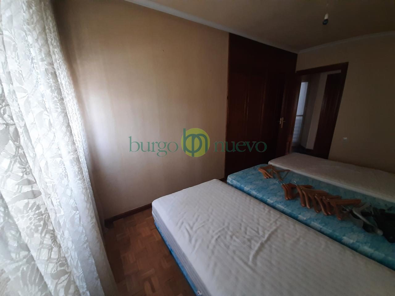 EXCELENTE VIVIENDA, JUNTO A LA PLAZA DE GUZMAN - Foto 87