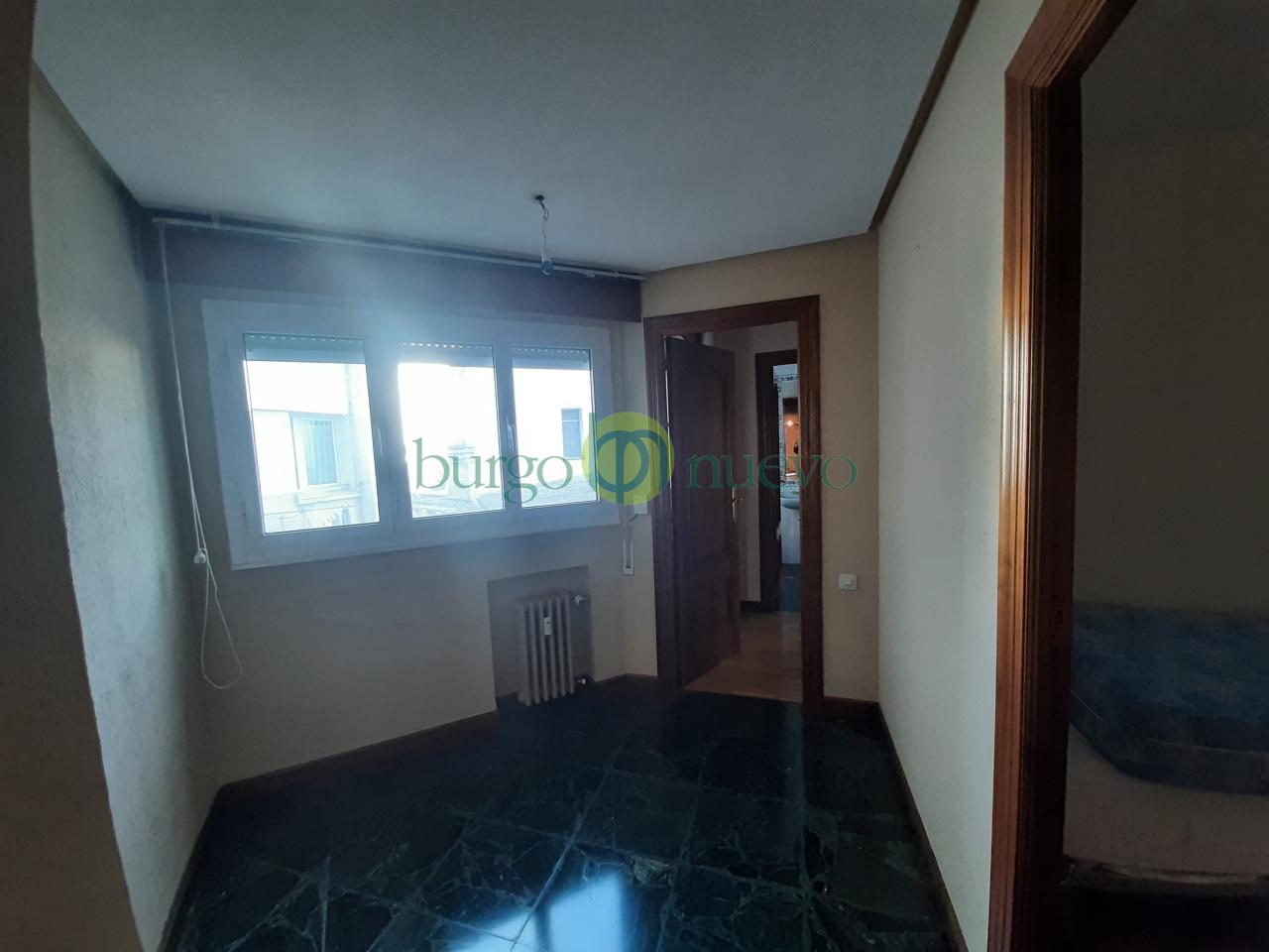 EXCELENTE VIVIENDA, JUNTO A LA PLAZA DE GUZMAN - Foto 96