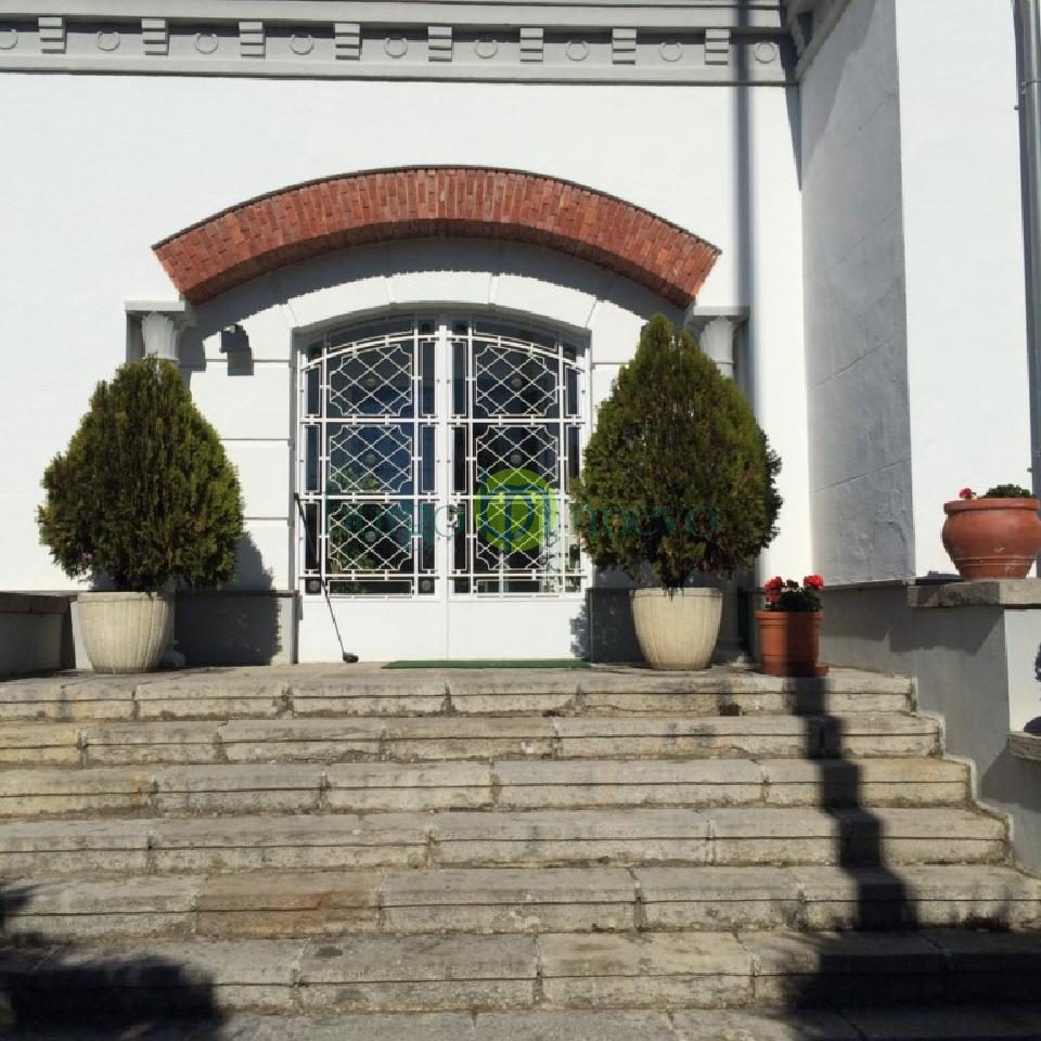 EXTRAORDINARIO CHALET CON FINCA EN VENTA A CINCO MINUTOS DEL CENTRO DE LEON