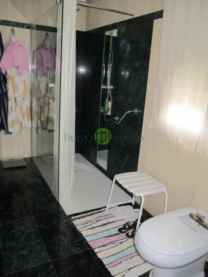 CHALET EN VENTA EN URBANIZACION LOS ROSALES - Foto 14