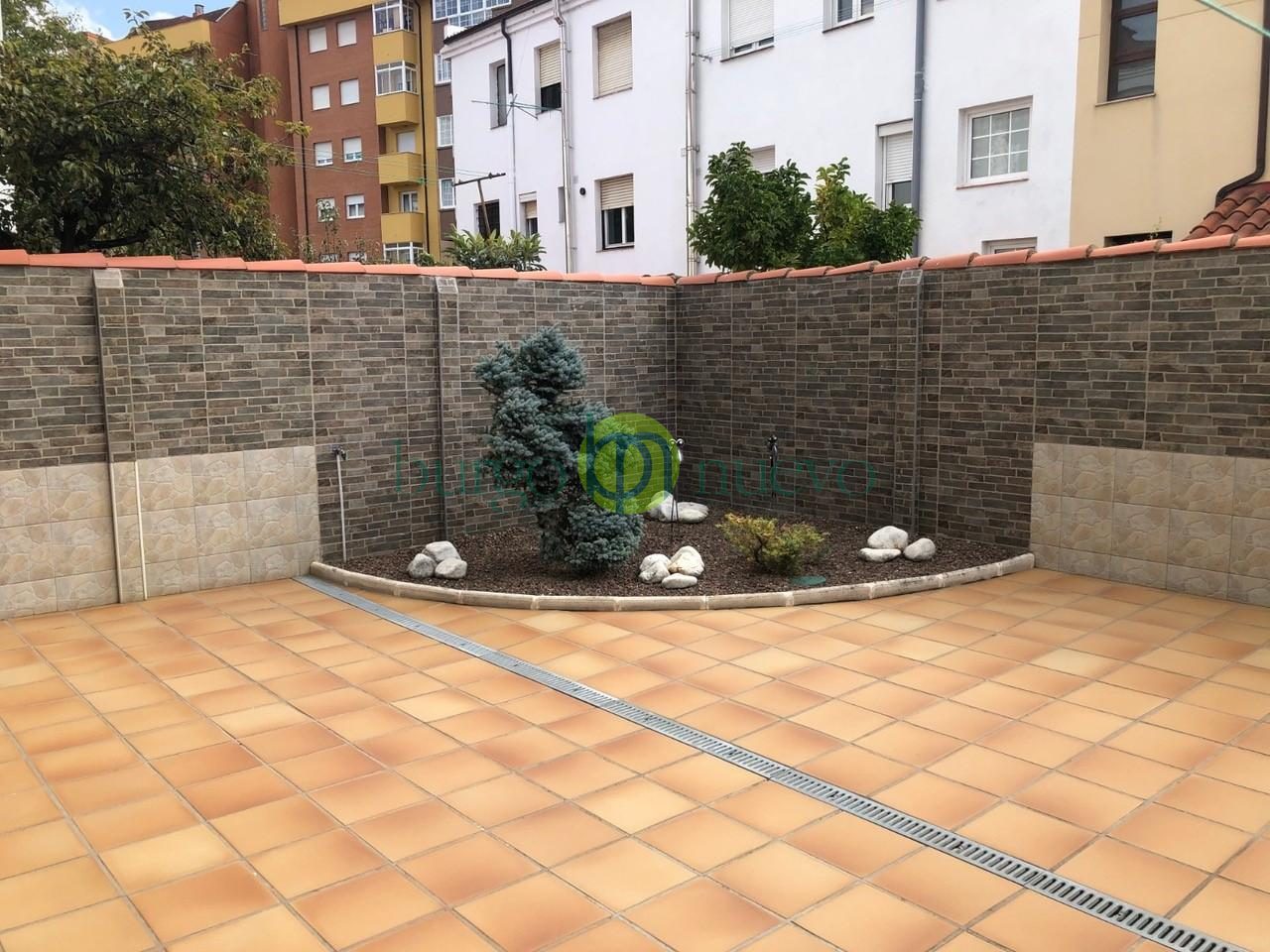 CASA UNIFAMILIAR EN LA ZONA DE NOCEDO. MUY BONITA Y TOTALMENTE REFORMADA. - Foto 12