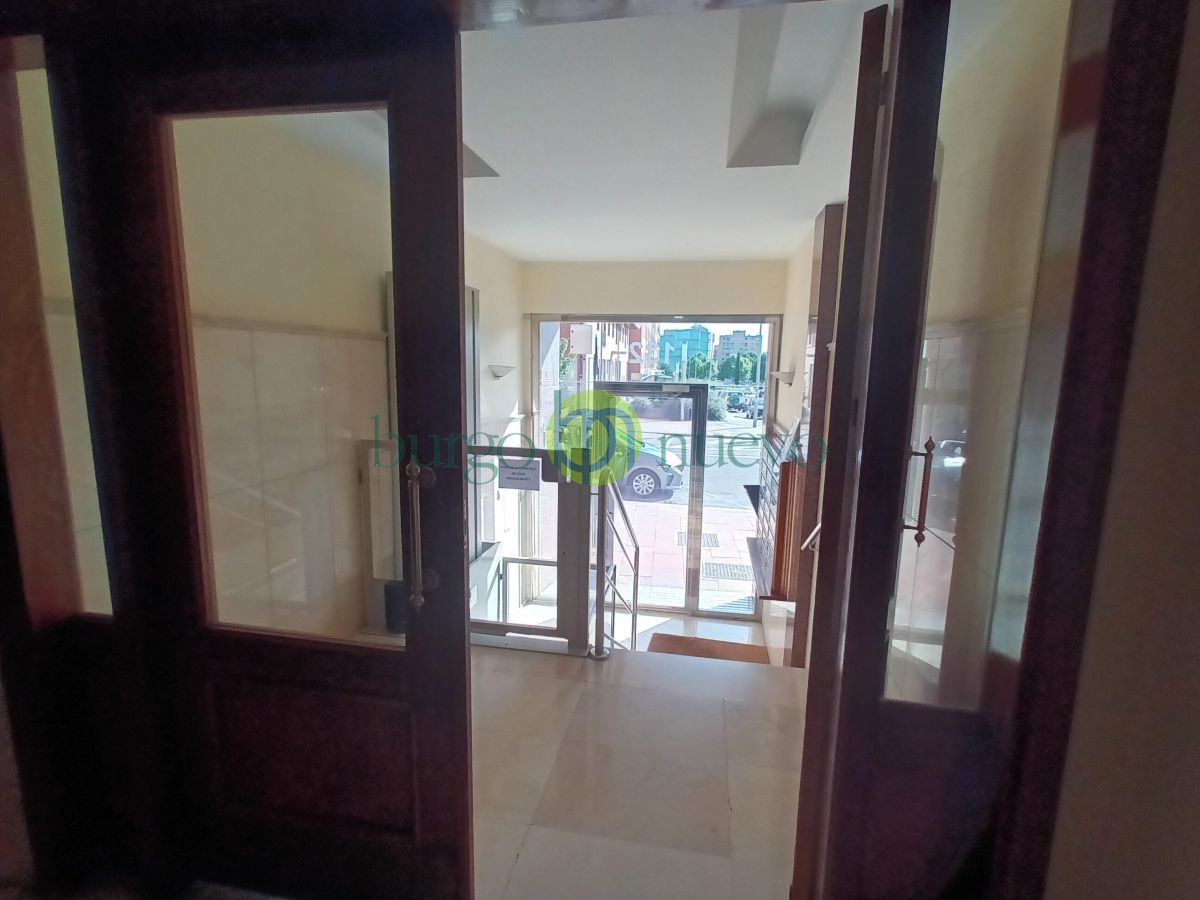 Garaje en Avenida del Padre Isla (Eras de Renueva) - Foto 4