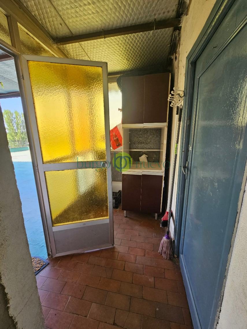 VENTA CASA  con gran terraza, garaje y rentabilidad por local alquilado en Avenida León - Foto 13