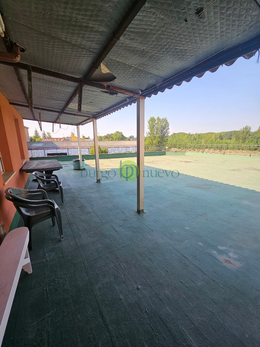 VENTA CASA  con gran terraza, garaje y rentabilidad por local alquilado en Avenida León - Foto 15