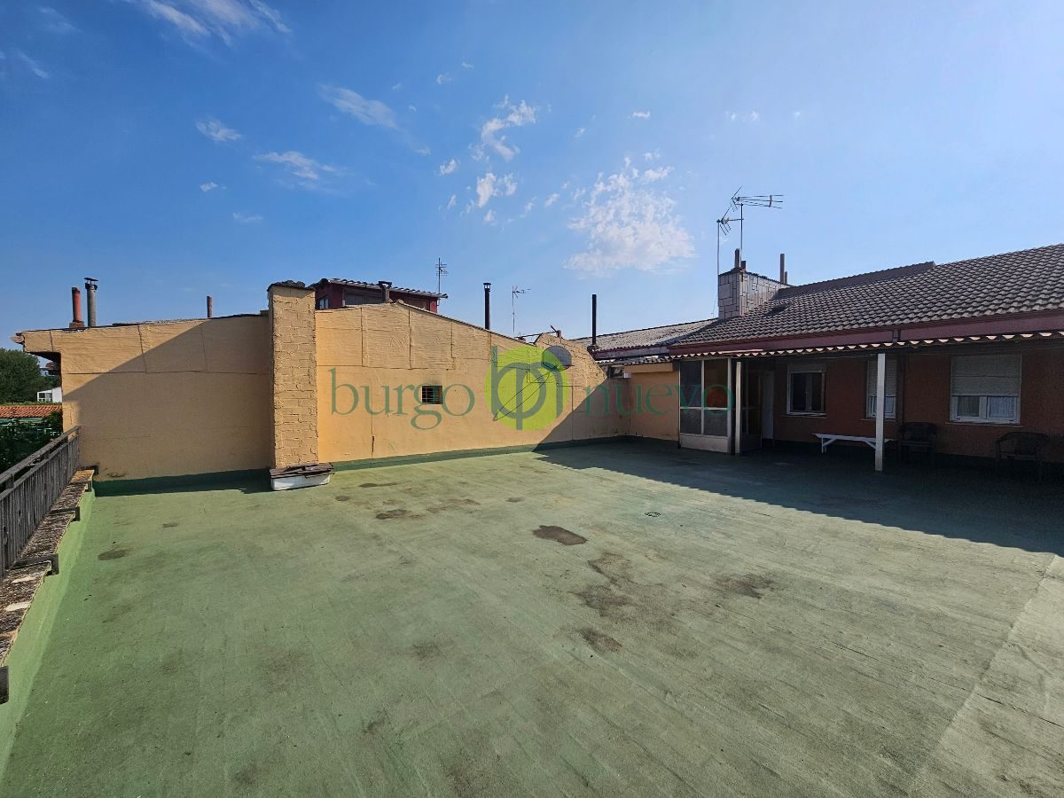 VENTA CASA  con gran terraza, garaje y rentabilidad por local alquilado en Avenida León - Foto 20