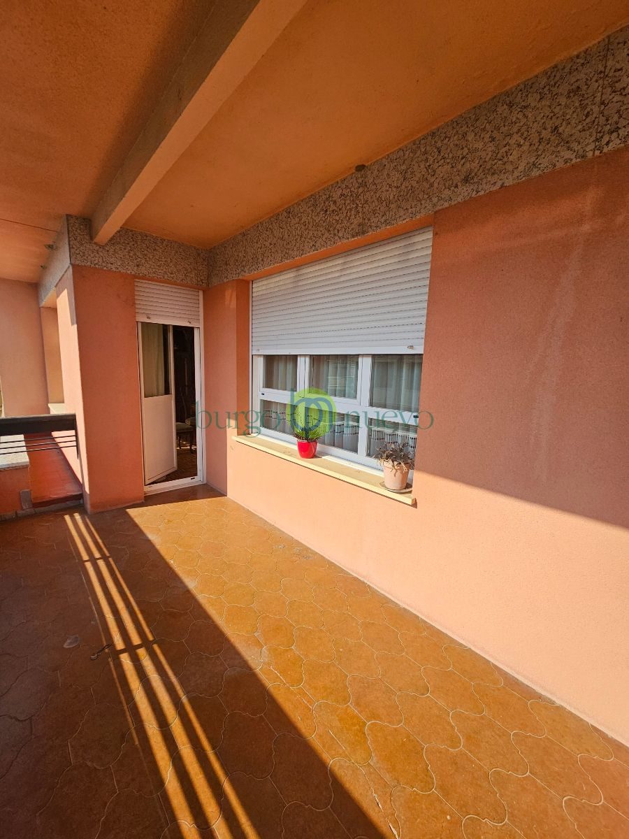 VENTA CASA  con gran terraza, garaje y rentabilidad por local alquilado en Avenida León - Foto 28