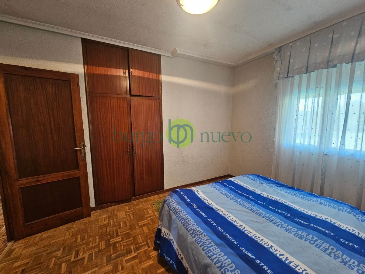 VENTA CASA  con gran terraza, garaje y rentabilidad por local alquilado en Avenida León - Foto 35