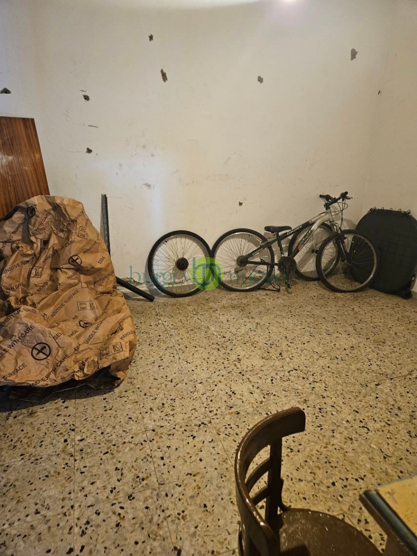 VENTA CASA  con gran terraza, garaje y rentabilidad por local alquilado en Avenida León - Foto 42