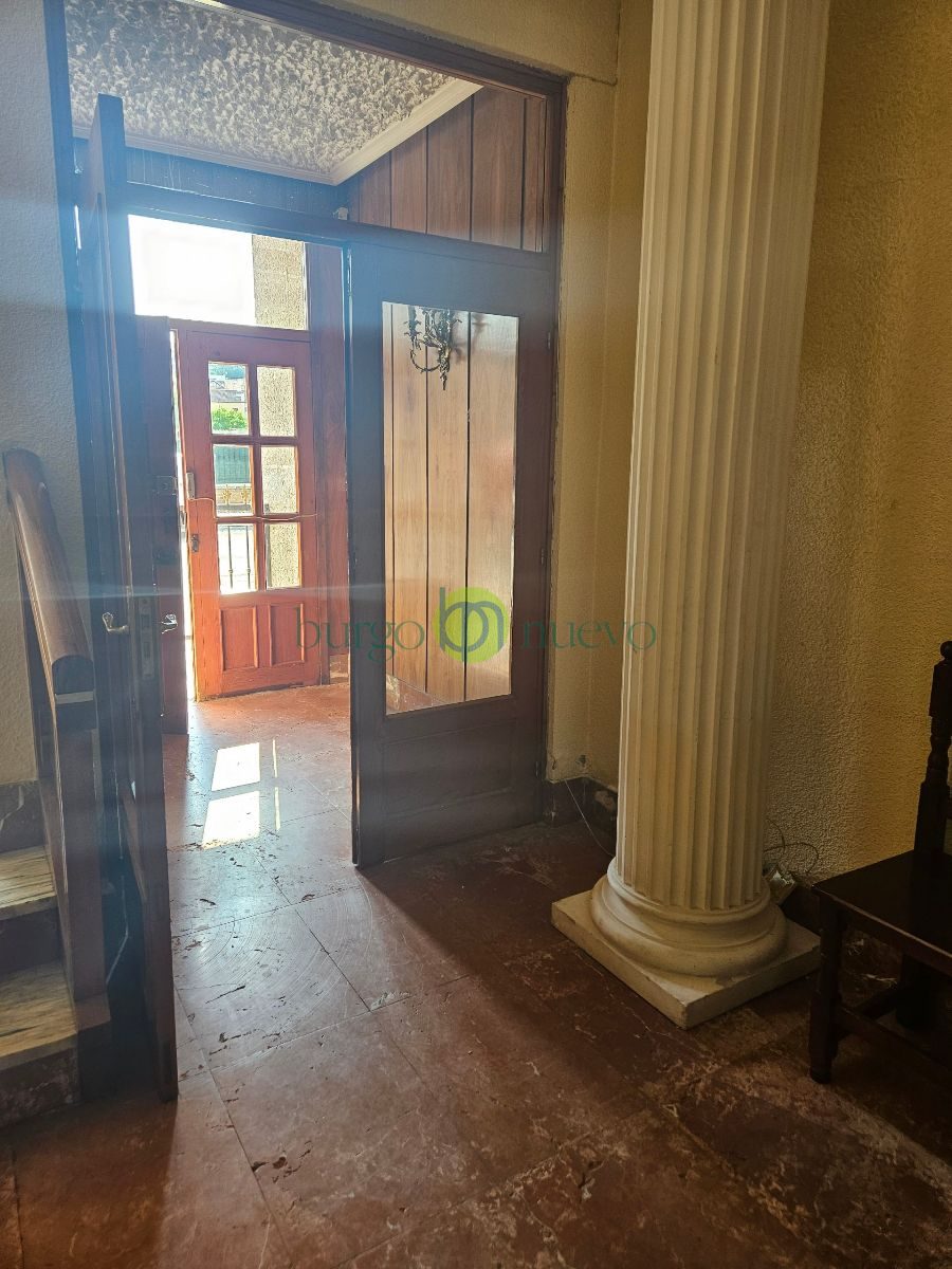 VENTA CASA  con gran terraza, garaje y rentabilidad por local alquilado en Avenida León - Foto 43