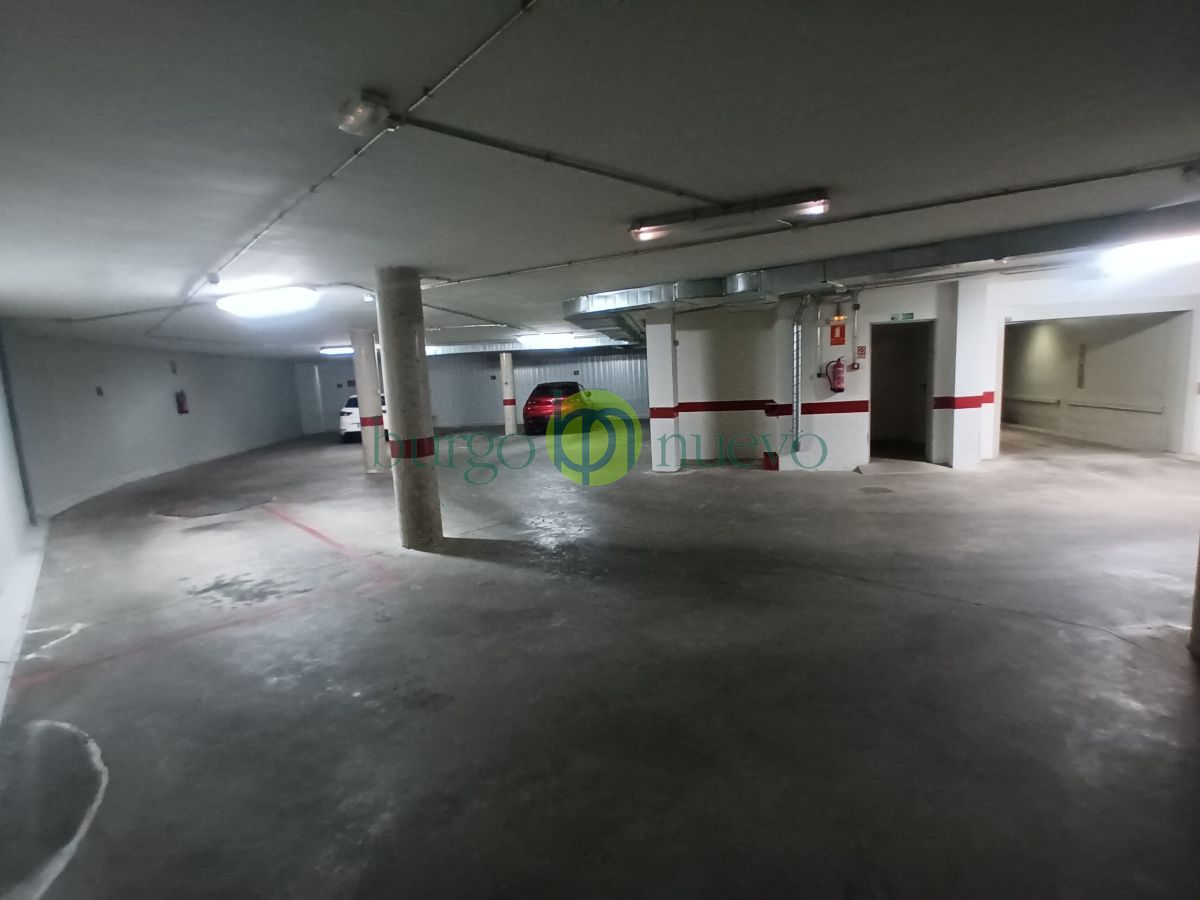 Garaje en Calle Tremolina (San Lorenzo - La Palomera - San Mamés)