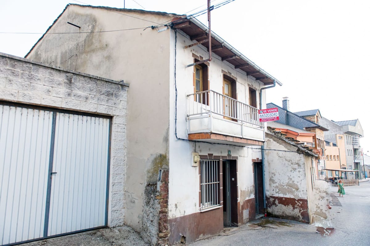 Casita para reformar en Fabero