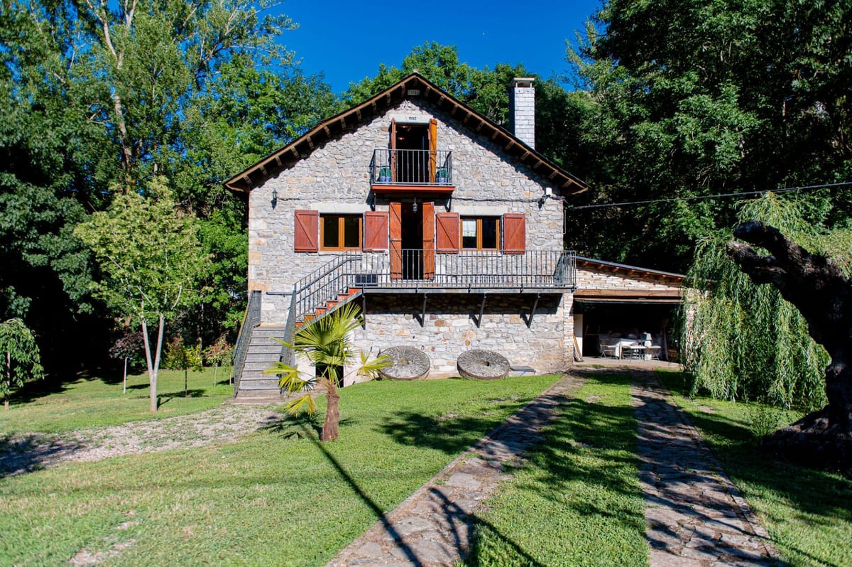 🌿 Un molino con alma. Una propiedad única donde la historia sigue viva en Babia