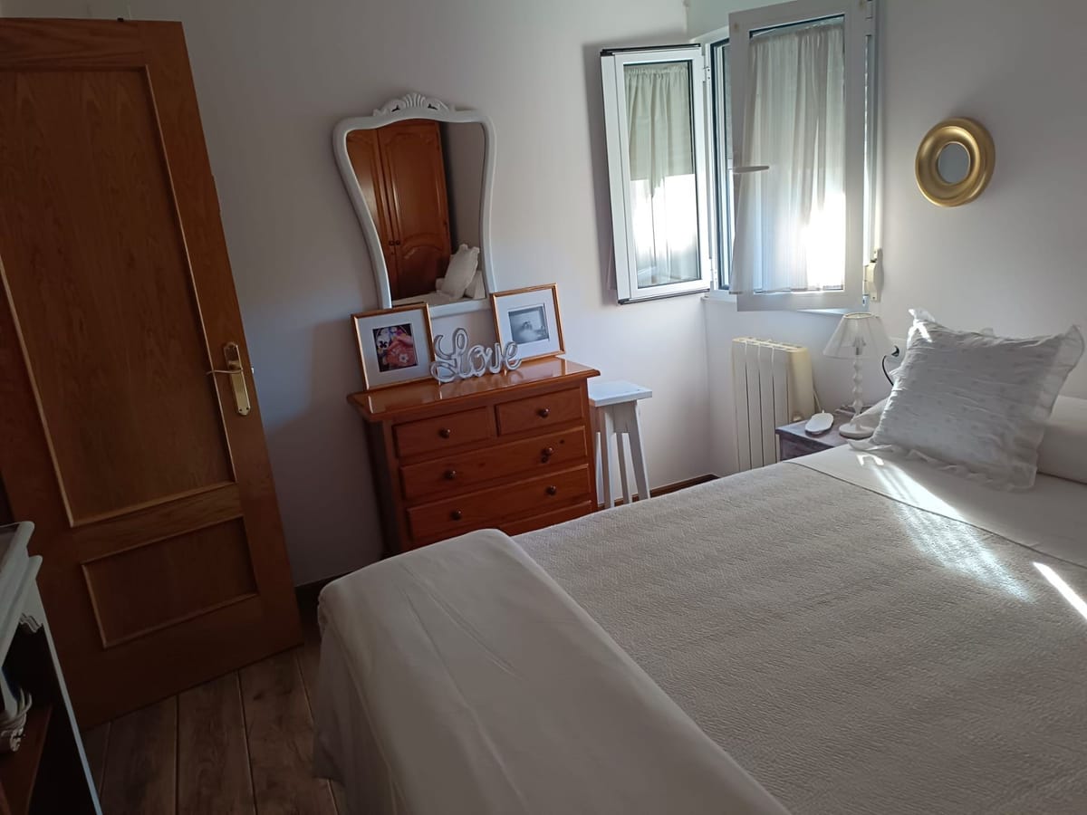🏡✨ ¡Se vende apartamento completamente reformado en Cacabelos! ✨🏡