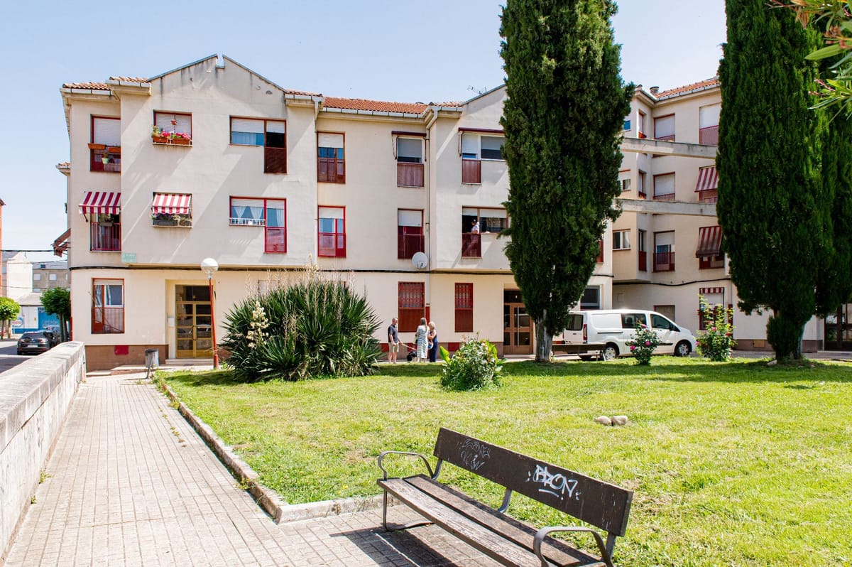 🏡 Se vende luminoso piso en Flores del Sil