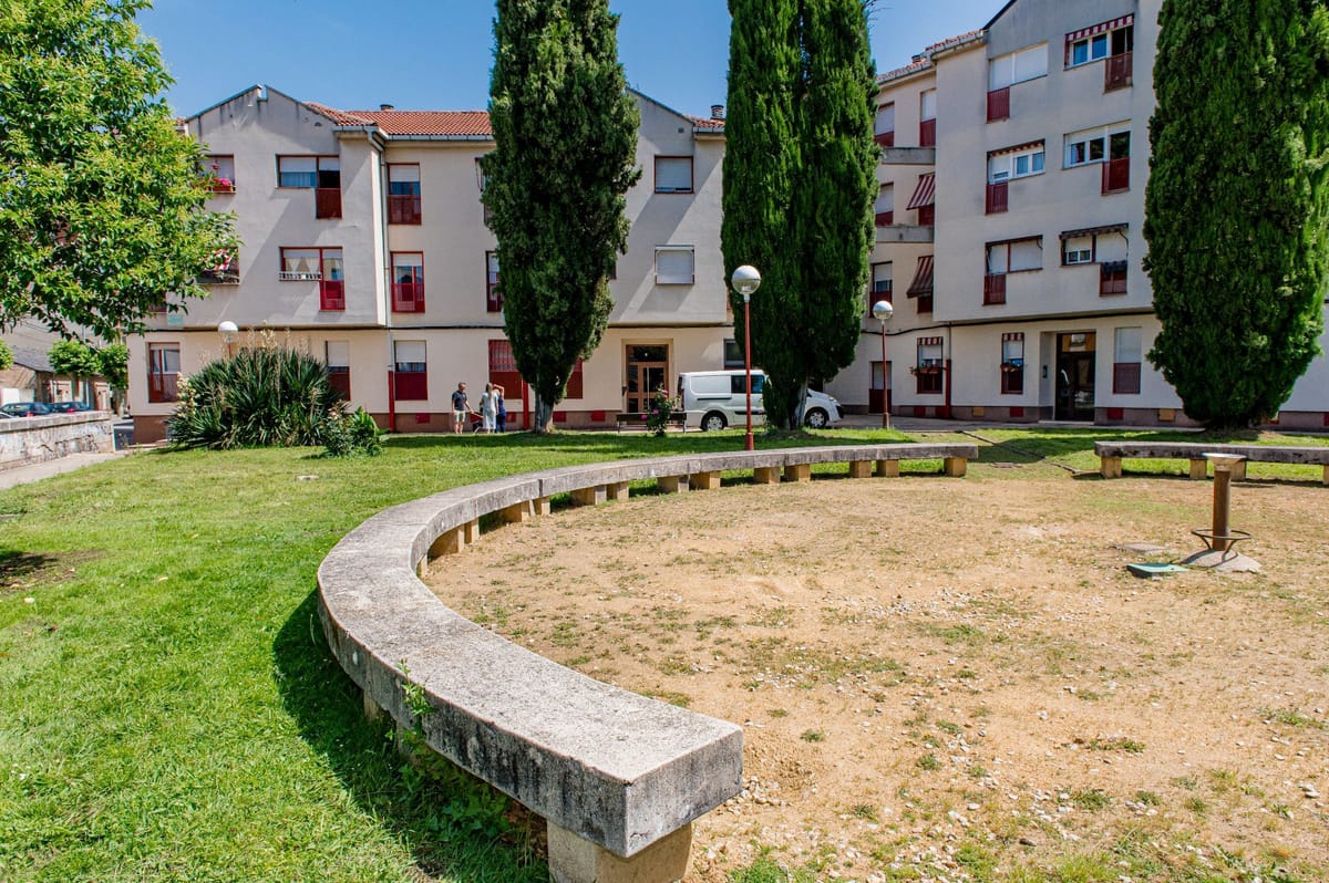 🏡 Se vende luminoso piso en Flores del Sil