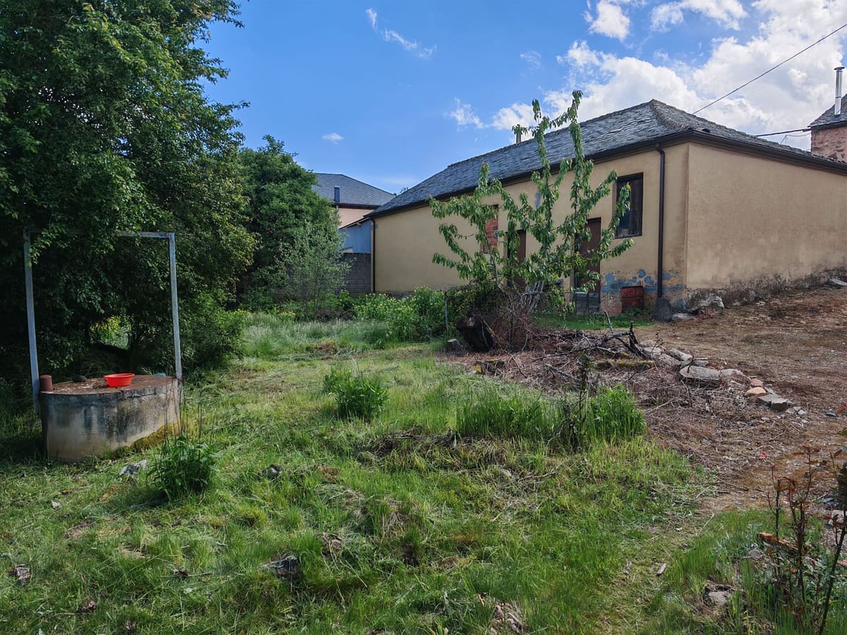 🏡 Se vende casa de pueblo de planta baja en plena montaña leonesa