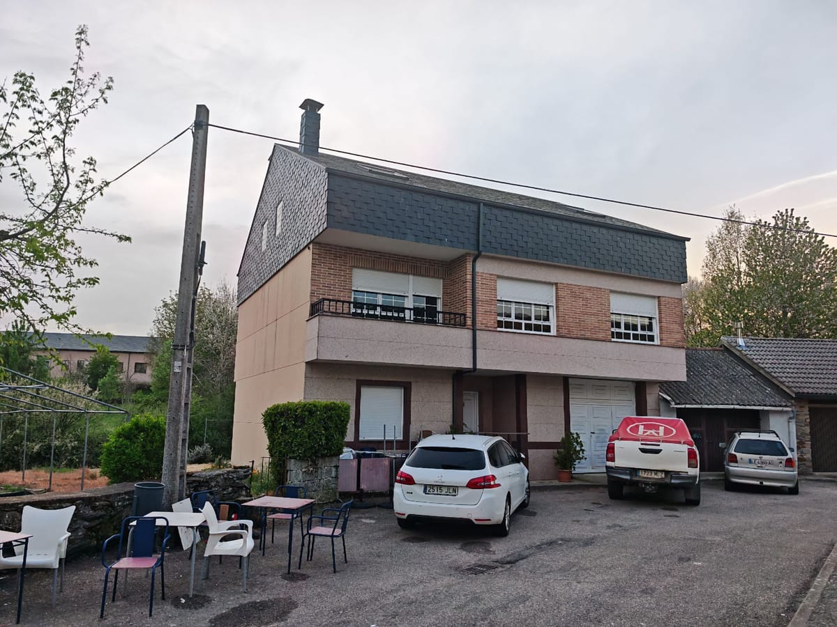 🏡 Se vende amplia casa con gran potencial