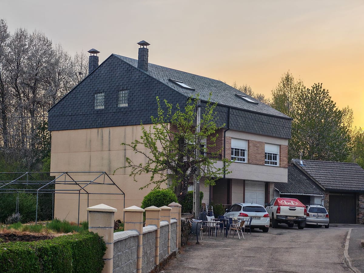 🏡 Se vende amplia casa con gran potencial