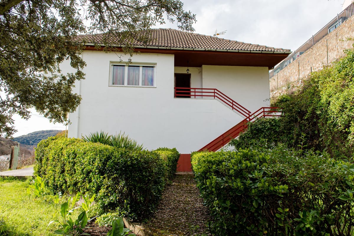 🏔️🌿 Casa amplia con terreno en plena montaña – naturaleza y tranquilidad 🌿🏔️